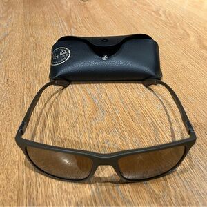 Ray-Ban RB4385 Matte Brown Gold Chromance.